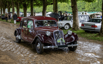 Traversée de Paris estivale 2025 – Un patrimoine roulant à ciel ouvert