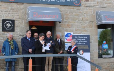 La plaque LHA du relais routier de Beg Ar C’hra inaugurée en grande pompe