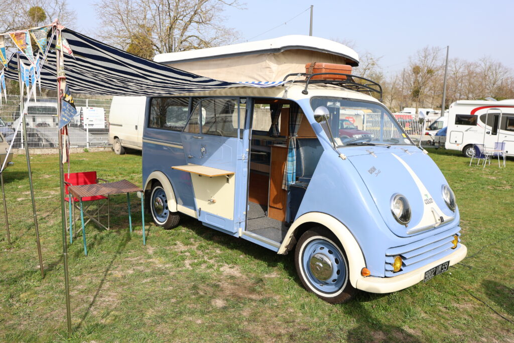 Exposition d'une DKW 3=6 Schnellaster Bus