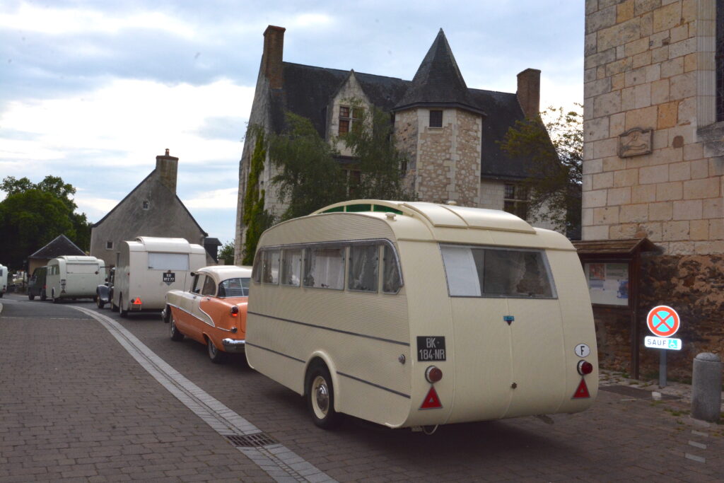 Exposition caravane Hénon