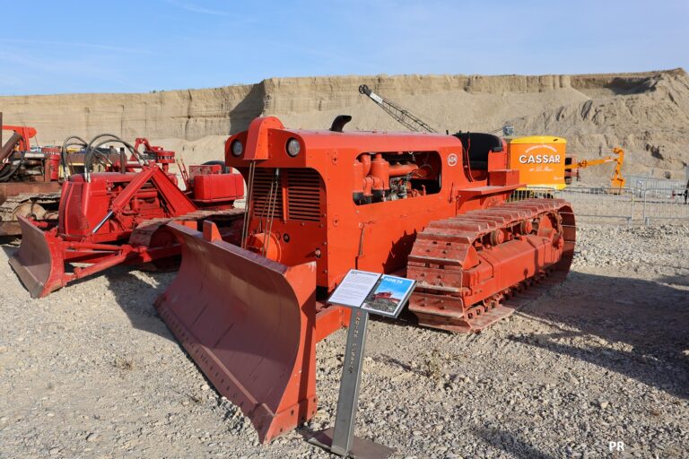 tracteur sur chenille ADN type 14 orange