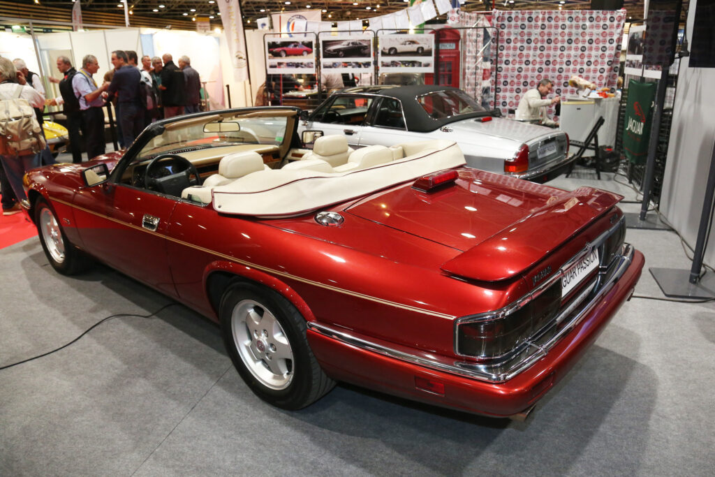 Jaguar XJS rouge