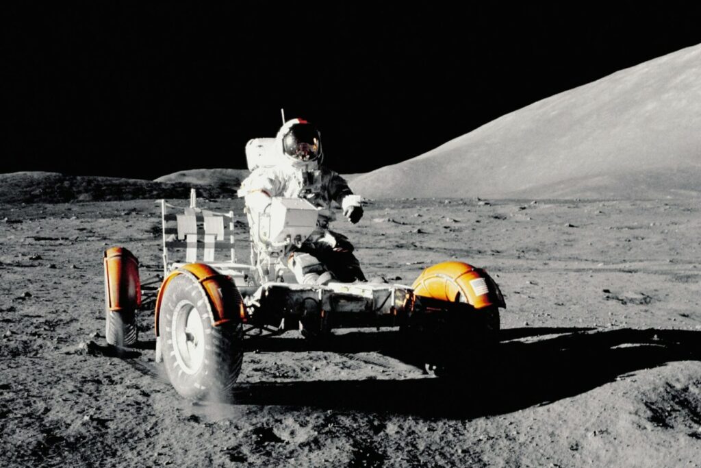 Le Lunar Rover, premier véhicule motorisé à parcourir la lune