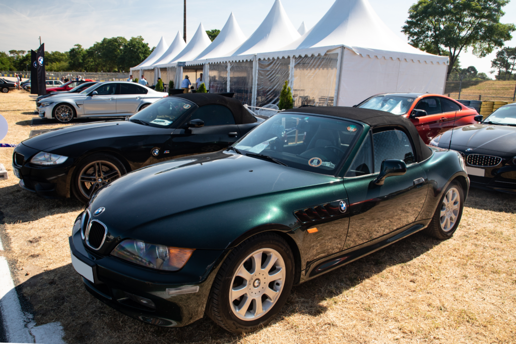 Exposition d'un voiture